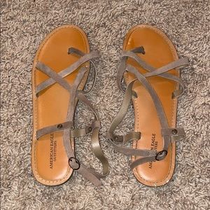 strappy sandal